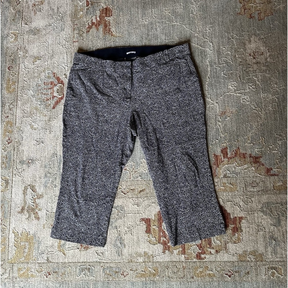 Lane Bryant Size 22 The Allie Cropped Career Capri Pants Navy White Textured
